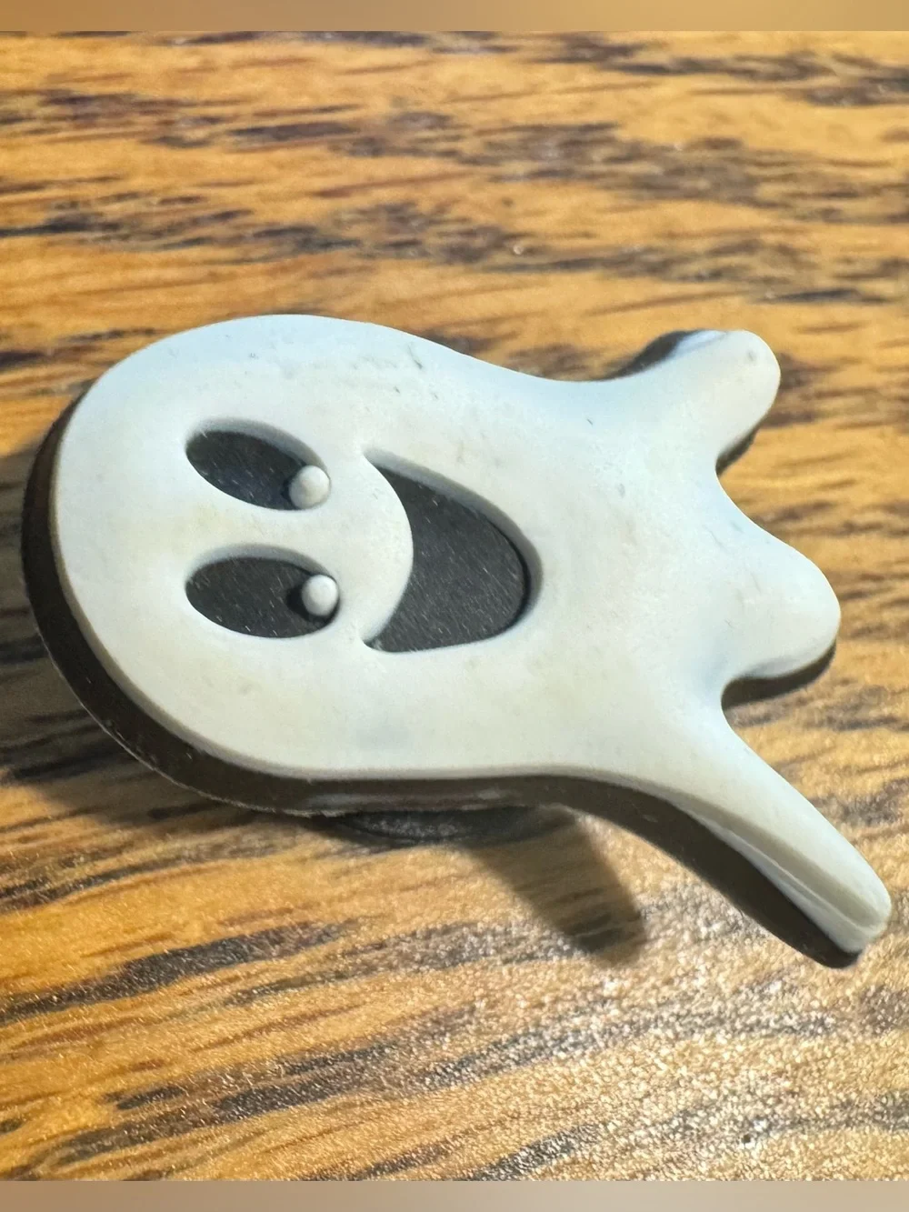 Jibbitz White Ghost Shoe Charms - Playful Faces, Y2K, Vintage